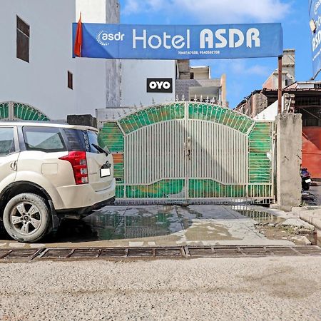 Spot On 81167 Hotel Asdr Rudrapur Kültér fotó