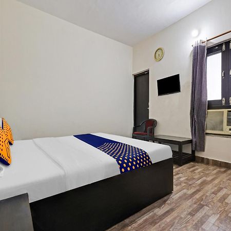 Spot On 81167 Hotel Asdr Rudrapur Kültér fotó