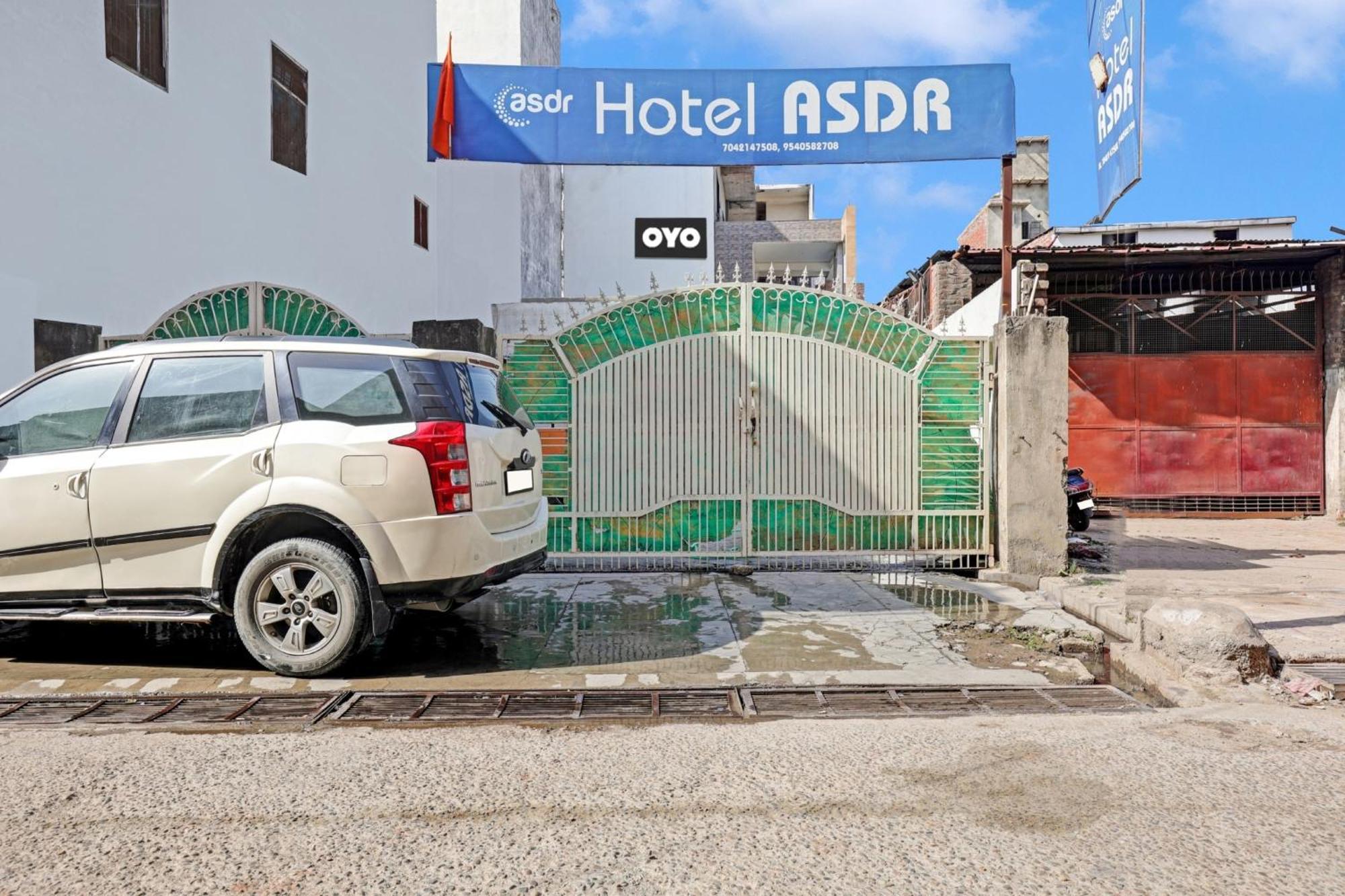 Spot On 81167 Hotel Asdr Rudrapur Kültér fotó
