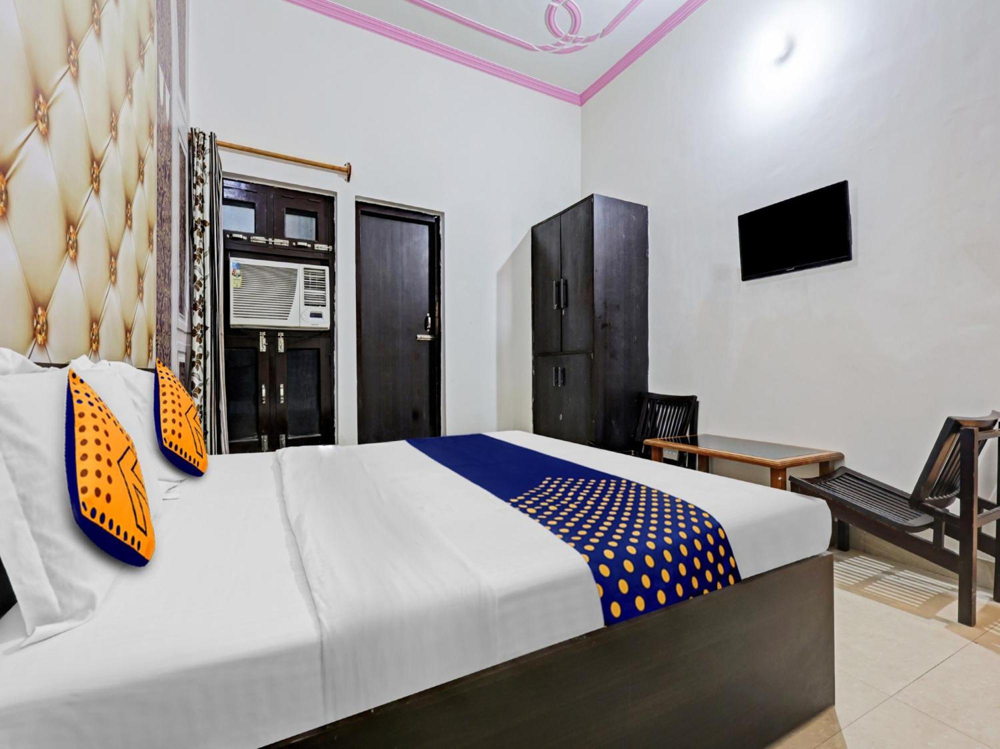 Spot On 81167 Hotel Asdr Rudrapur Kültér fotó