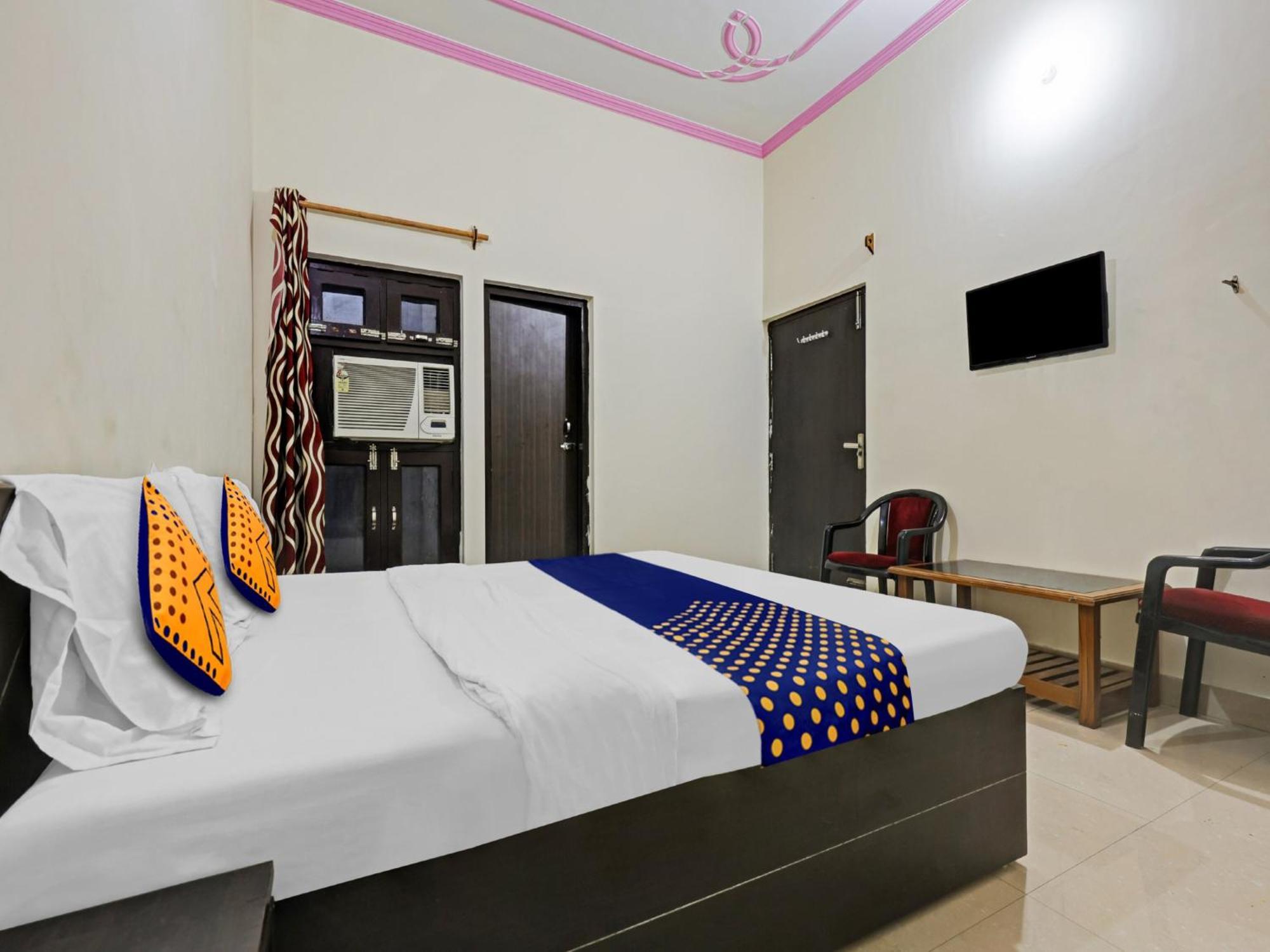 Spot On 81167 Hotel Asdr Rudrapur Kültér fotó